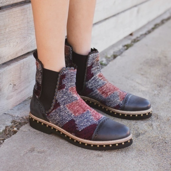 Free People Shoes - NEW Free People Textile Atlas Chelsea Boots 6.5
